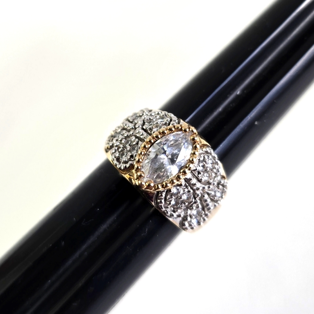 Watch Video / Heavy 10K Gold Solitaire Butterfly Sides Ring